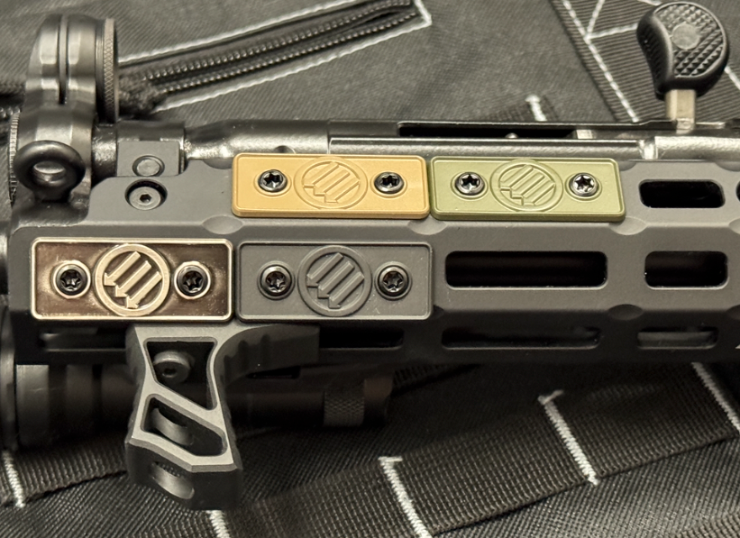 1.5" Drei Pfeile (Armor Black Cerakote)